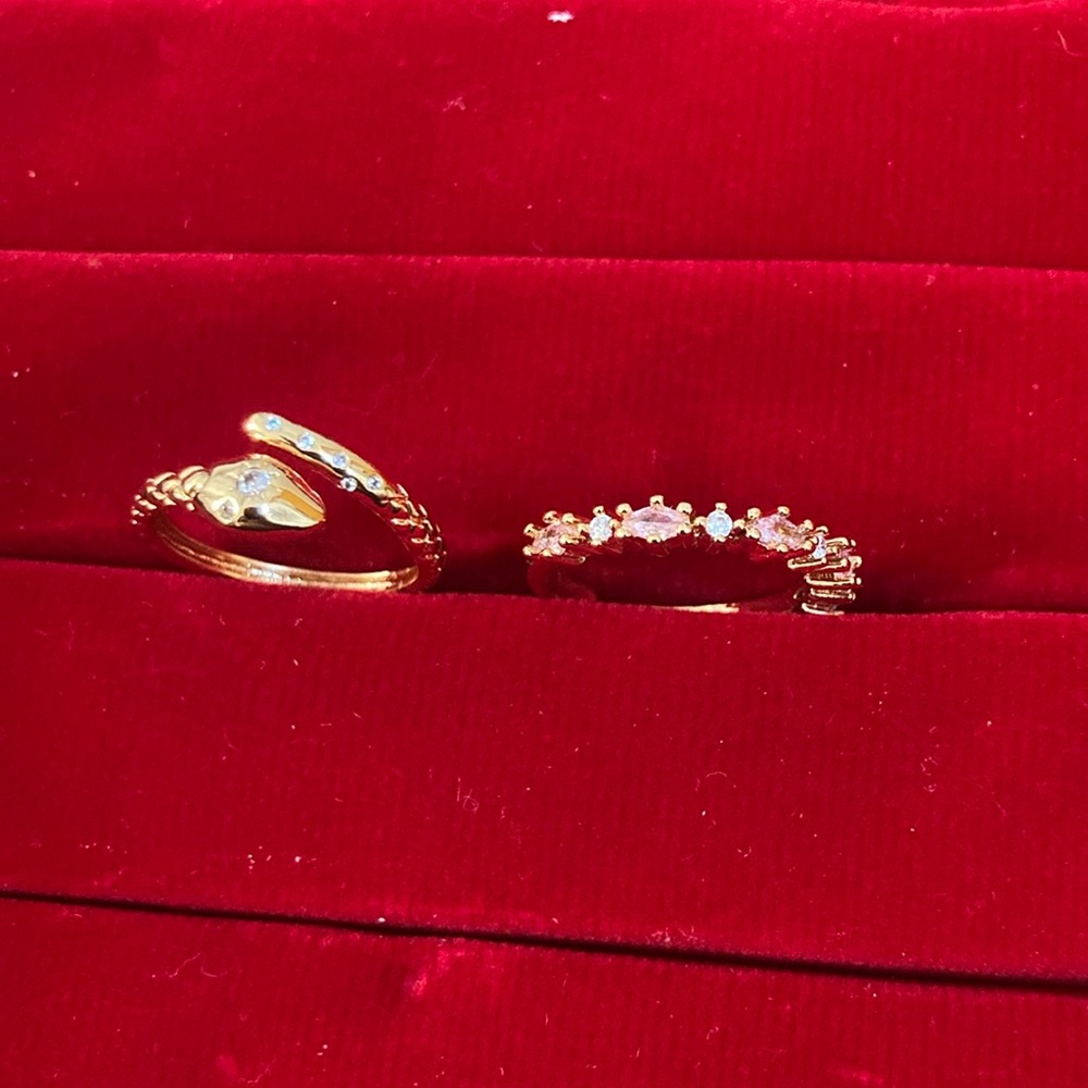 Elegant Gold and Silver Women's Ring Set